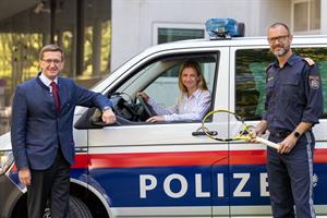 Artikel 'Nr. 1 im Damen-Tennis wird Polizistin' anzeigen