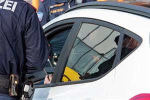 Artikel 'Lockdown: Polizeikontrollen bleiben' anzeigen