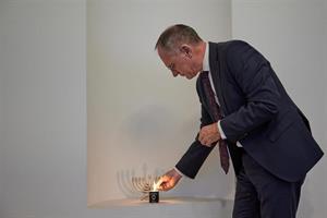 Artikel 'Holocaustgedenktag' anzeigen