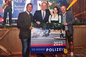 Artikel 'Polizeikalender 2023 auf der Wiesn' anzeigen