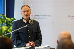 Artikel 'Mitarbeiterehrungen' anzeigen
