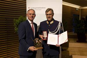 Artikel 'Standing Ovations für Kapellmeister' anzeigen