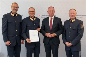 Artikel 'Feierliche Dekretübergabe' anzeigen