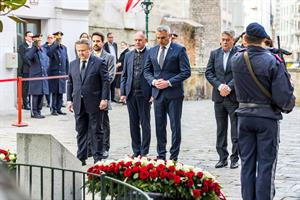 Artikel 'Gedächtnismesse &amp; Kranzniederlegungen' anzeigen