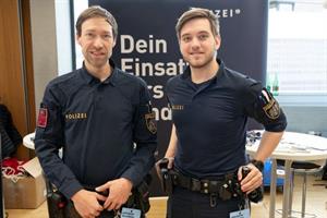 Artikel 'Recruiting-Team bei der Jobmesse' anzeigen