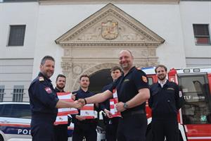 Artikel 'Ehrung von PolizeibeamtInnen' anzeigen