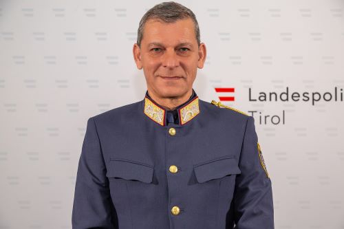 Mag. Mag. Helmut Tomac